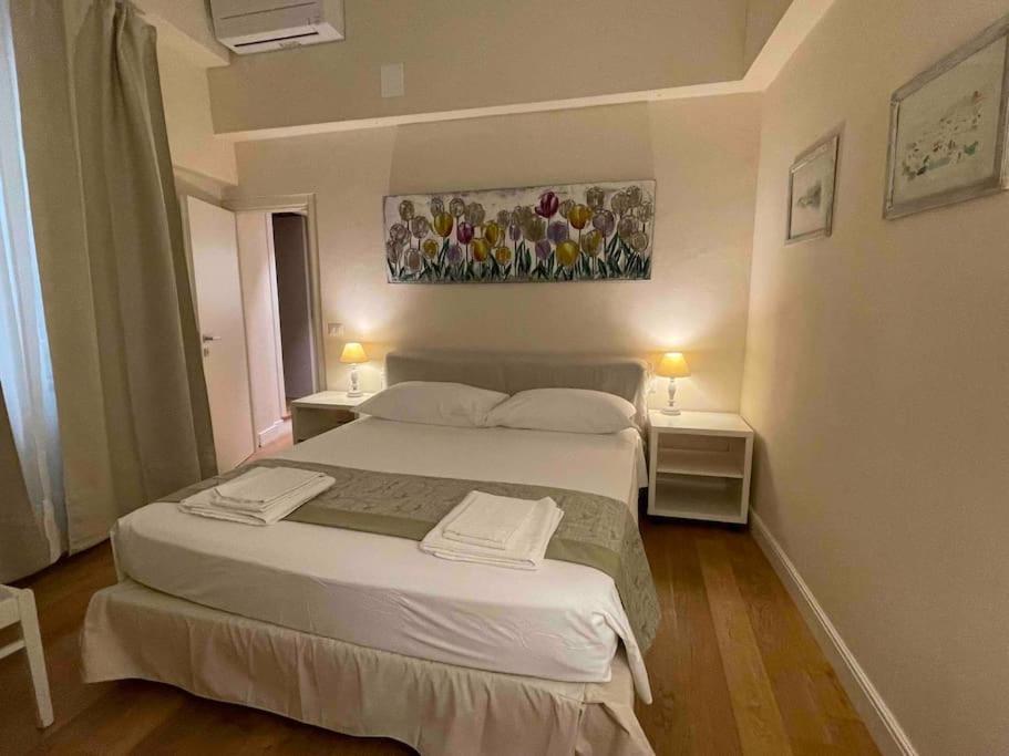 Cozy Santa Maria Novella Uffizi Duomo 2Beds-2Baths Apartamento Florença Exterior foto